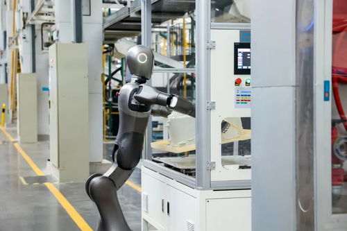 半年?duì)I收破2523億,美的用首個(gè)智能體工廠,揭開業(yè)績?cè)鲩L的底層邏輯